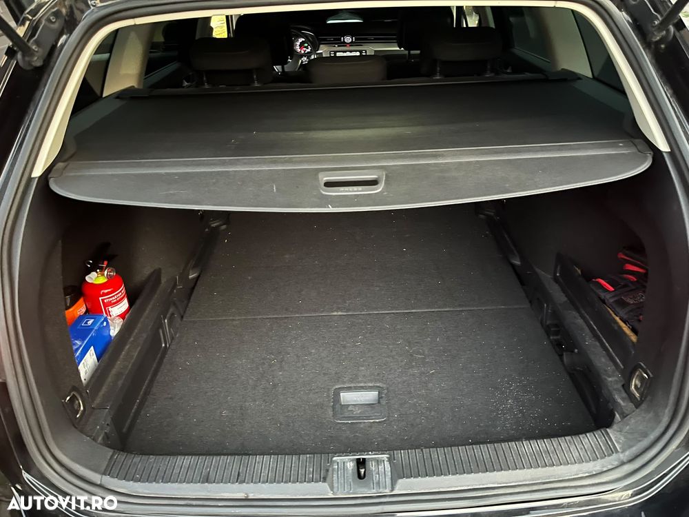 Volkswagen Passat 2.0 TDI DSG Comfortline - 18