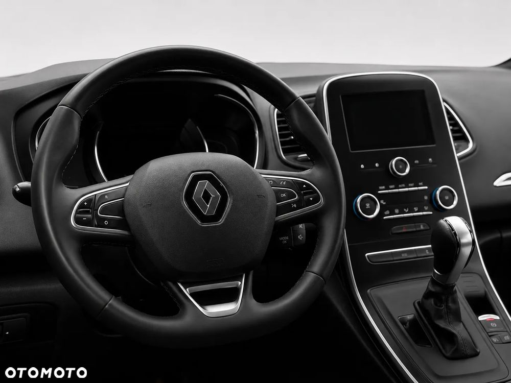 Renault Grand Scenic - 19