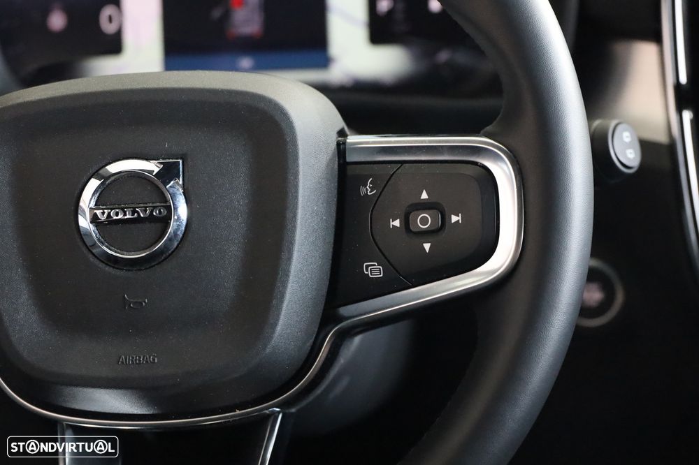 Volvo XC 40 2.0 B3 Core - 22
