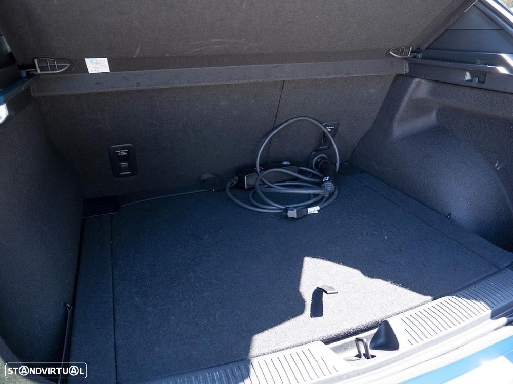 MG MG4 64 kWh Luxury - 15