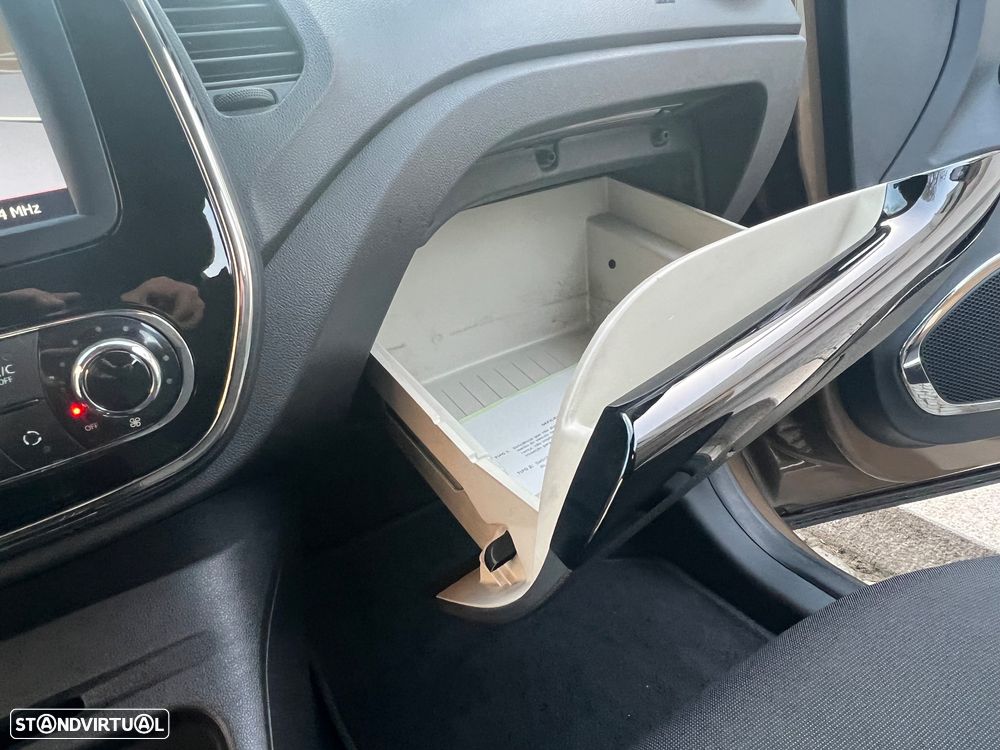 Renault Captur 0.9 TCE Exclusive - 36