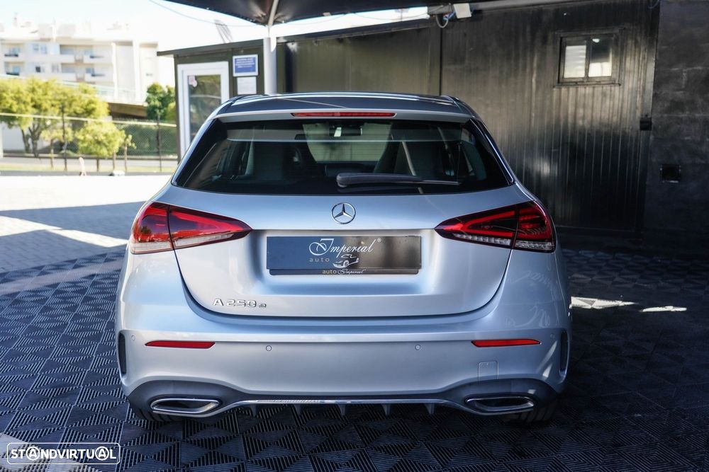Mercedes-Benz A 250 e AMG Line - 15
