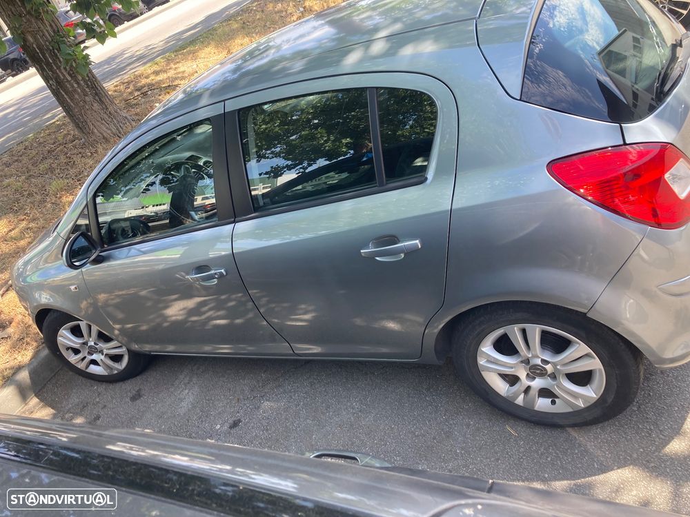 Opel Corsa 1.3 CDTI Enjoy EcoFLEX - 4