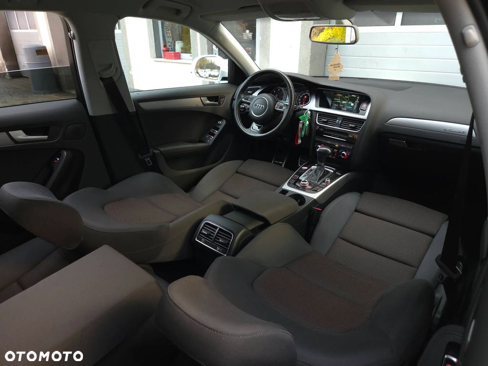 Audi A4 Allroad 2.0 TDI DPF S tronic - 34