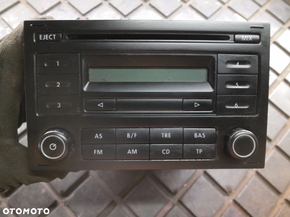 RADIO FABRYCZNE VW POLO IV 6Q0035152G - 1