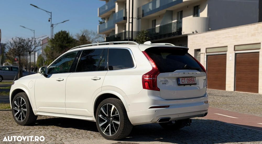 Volvo XC 90 T8 AWD Recharge Geartronic Inscription Edition - 3