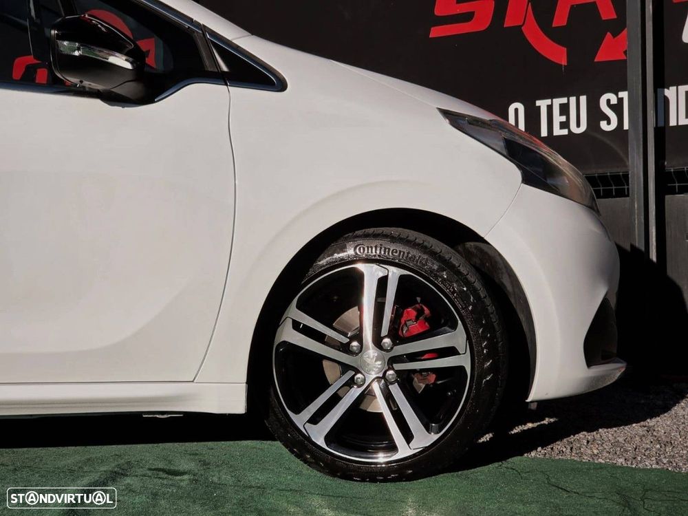 Peugeot 208 1.6 BlueHDi GT Line - 20