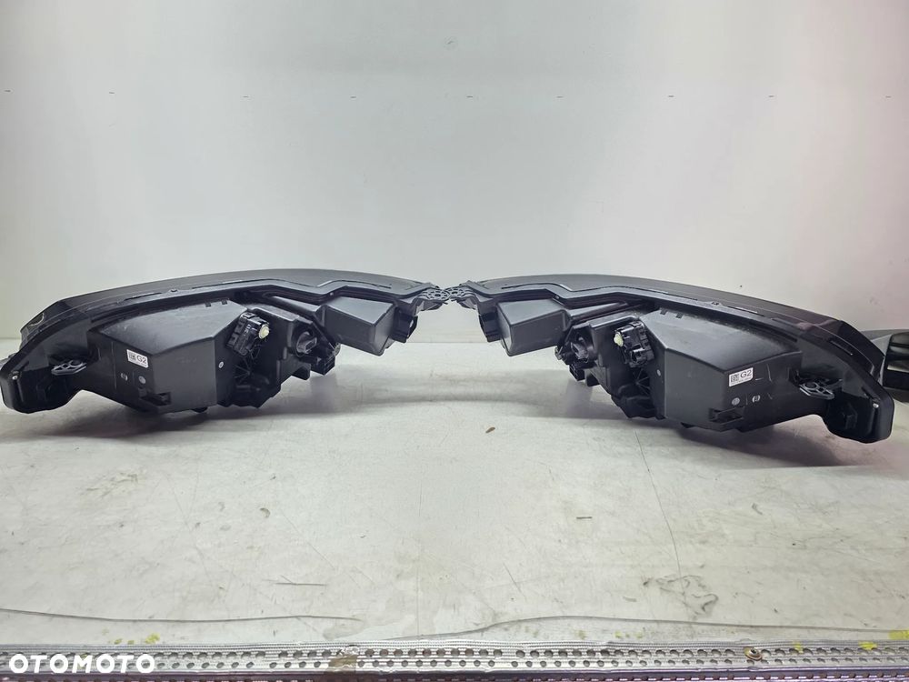 HONDA ZR-V LAMPA PRZÓD PRZEDNIA FULL LED REFLEKTOR KOMPLET 100-622E5 - 2