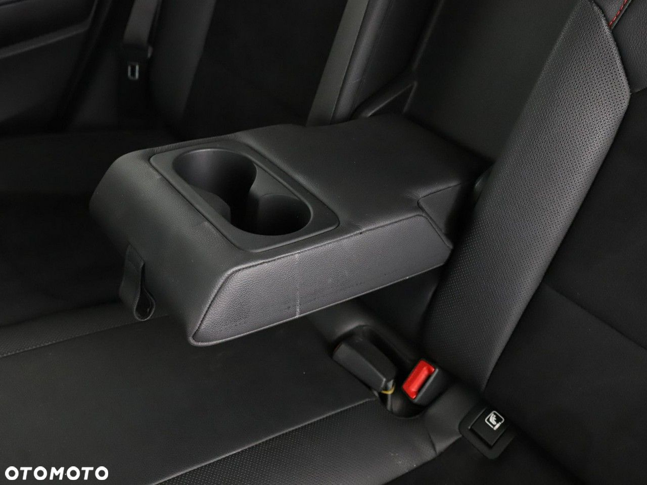 Kia ProCeed 1.6 T-GDI GT - 40