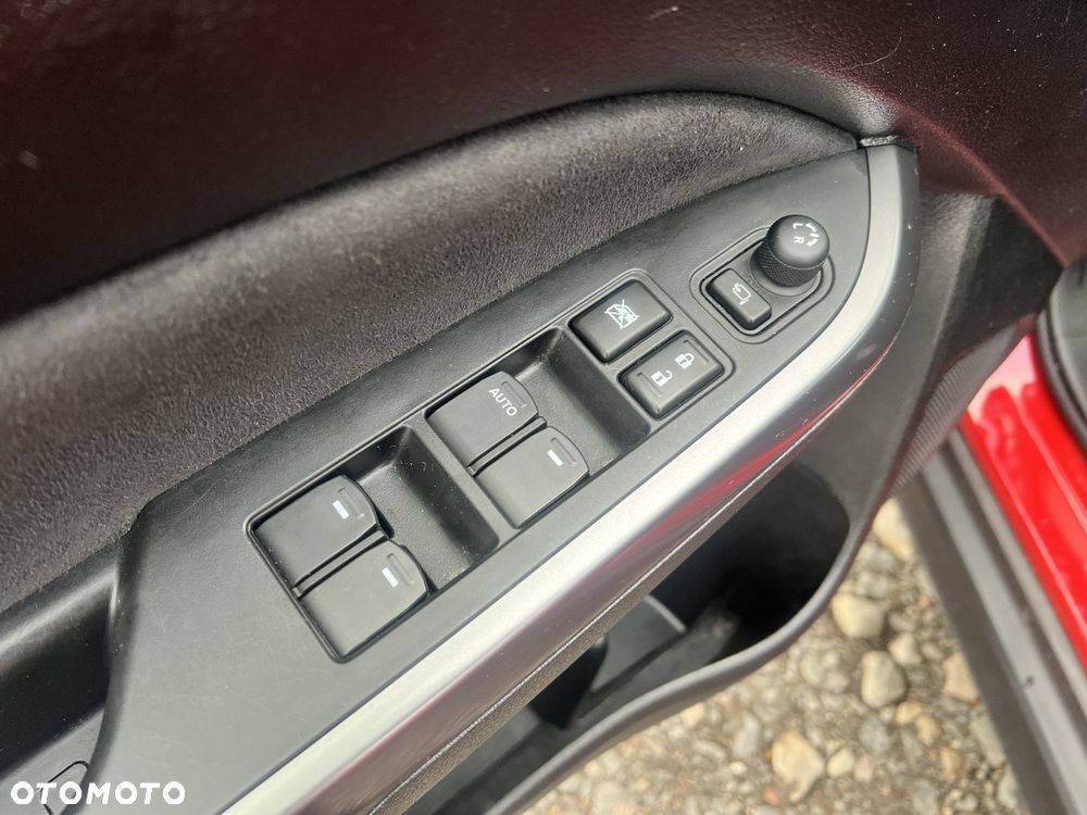 Suzuki Vitara 1.4 Boosterjet SHVS Premium 4WD - 17