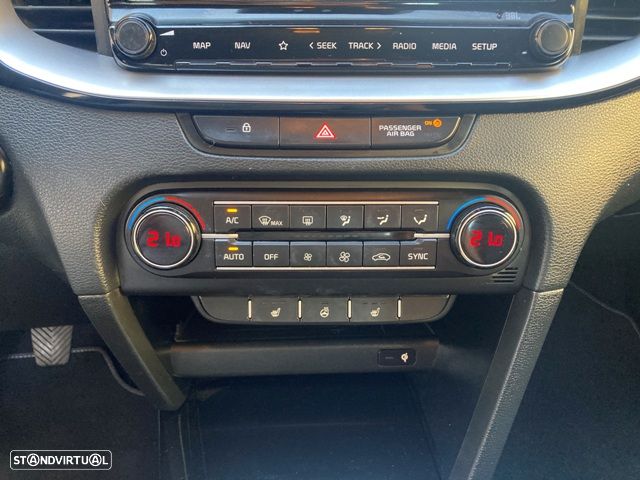 Kia Ceed 1.6 CRDi ECO-Dynamics+ (48V Mild-Hybrid) Platinum Edition - 28