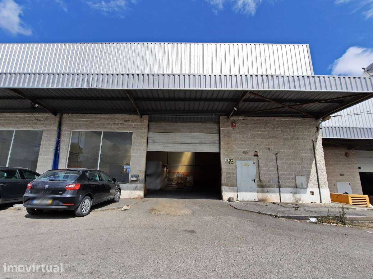 Armazém Venda Palmela | 2.231 m2 | Licença Industrial e Serviços - Grande imagem: 4/25