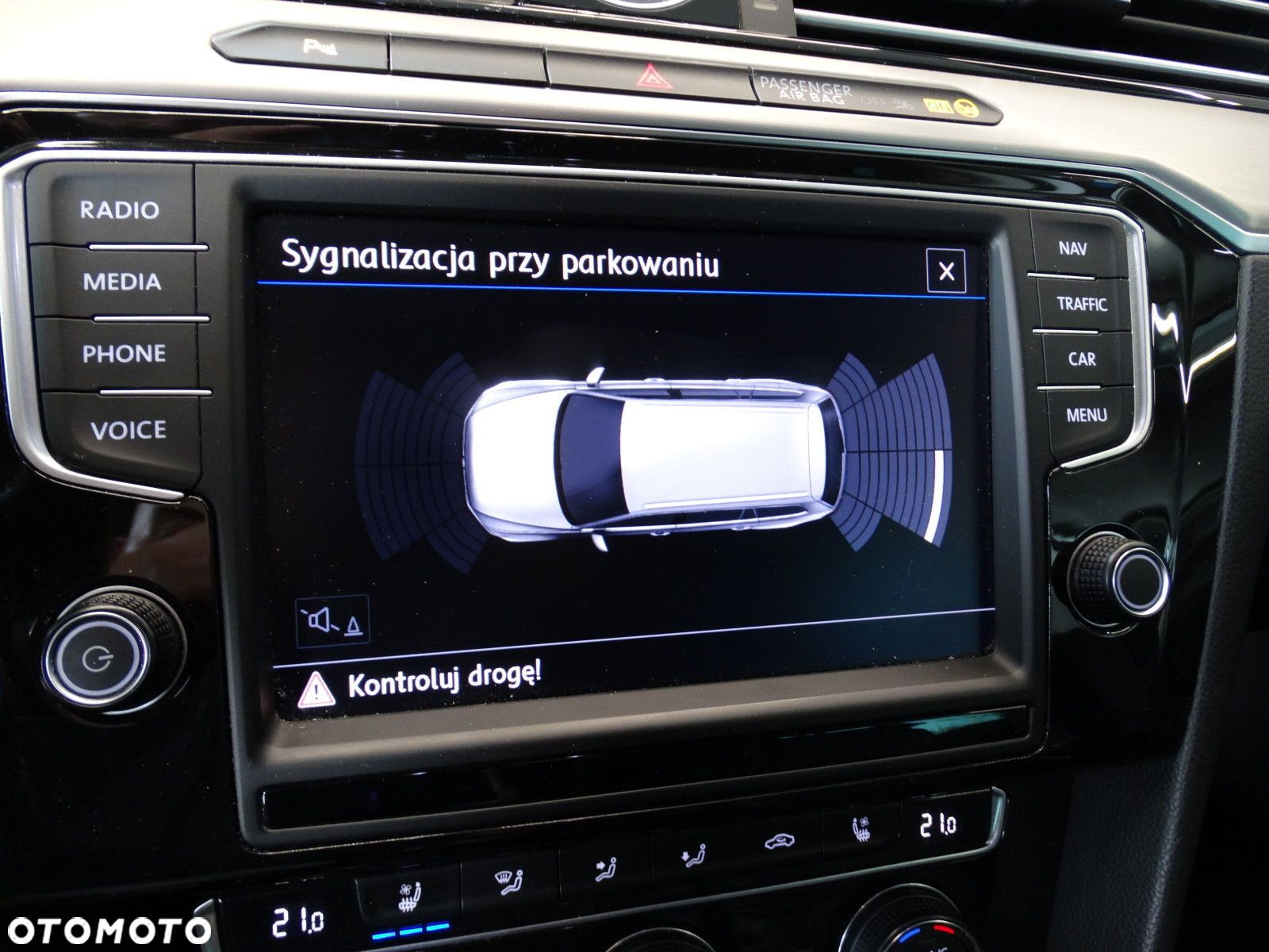 Volkswagen Passat - 30