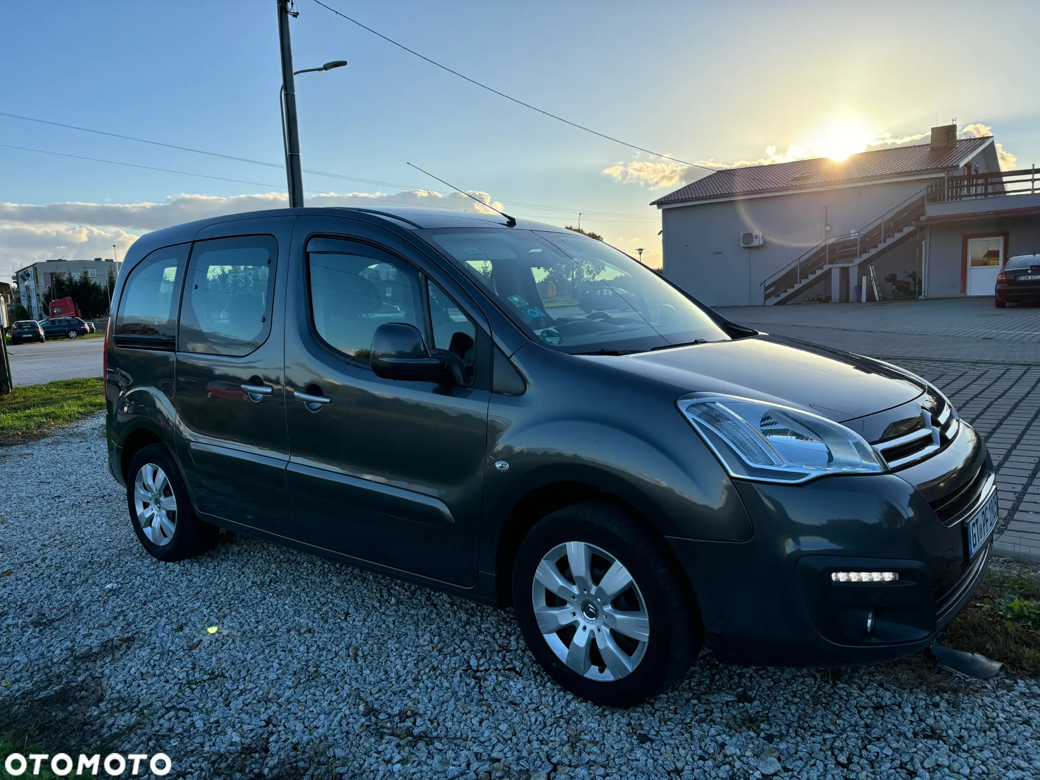 Citroën Berlingo Multispace BlueHDi 100 FEEL - 17