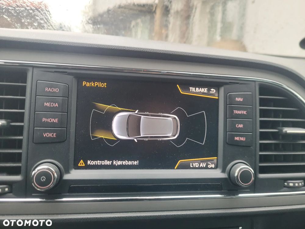 Seat Leon 2.0 TDI DPF Start&Stop DSG XCELLENCE - 38