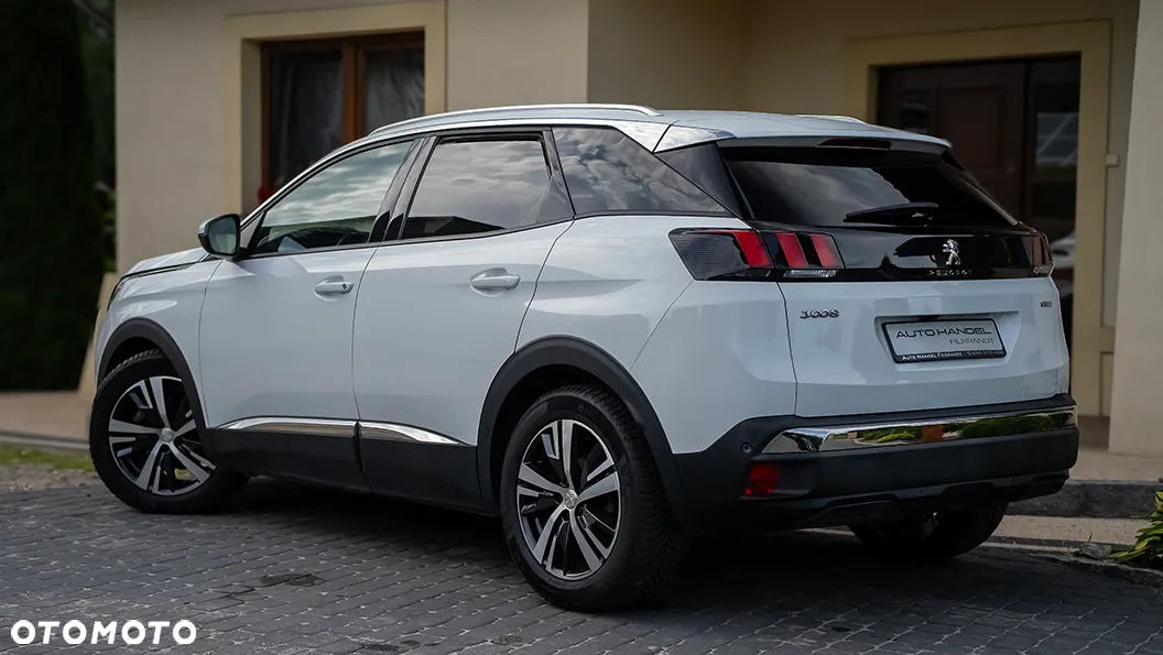 Peugeot 3008 1.2 PureTech Allure S&S - 16