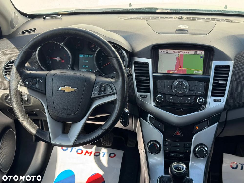 Chevrolet Cruze - 23