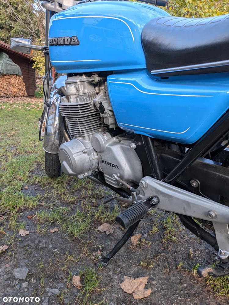 Honda CB - 12