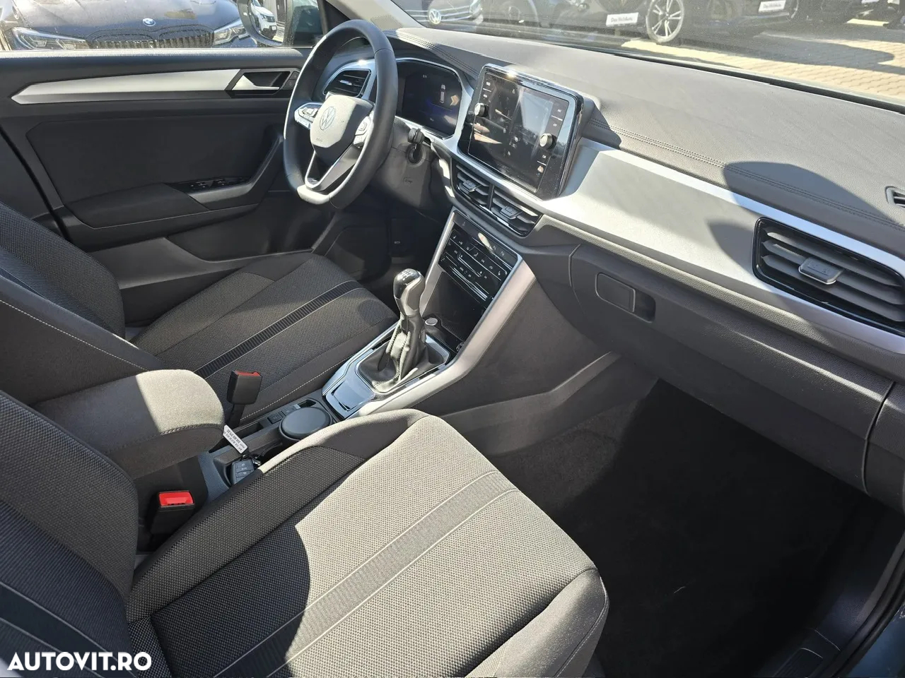 Volkswagen T-ROC 1.0 TSI Life - 9