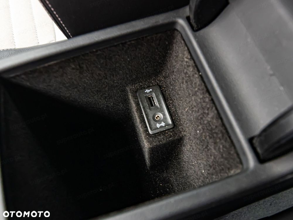 Volkswagen Passat 1.8 TSI BMT Comfortline DSG - 23