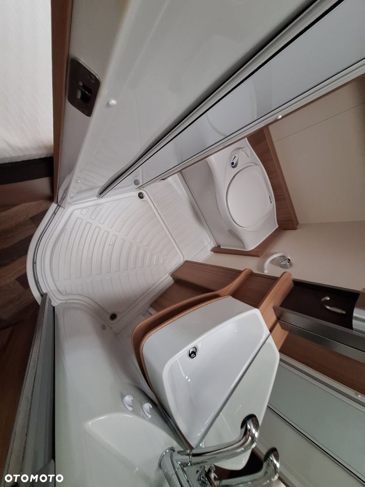 KNAUS SKY WAVE półintegra 2016 - 25