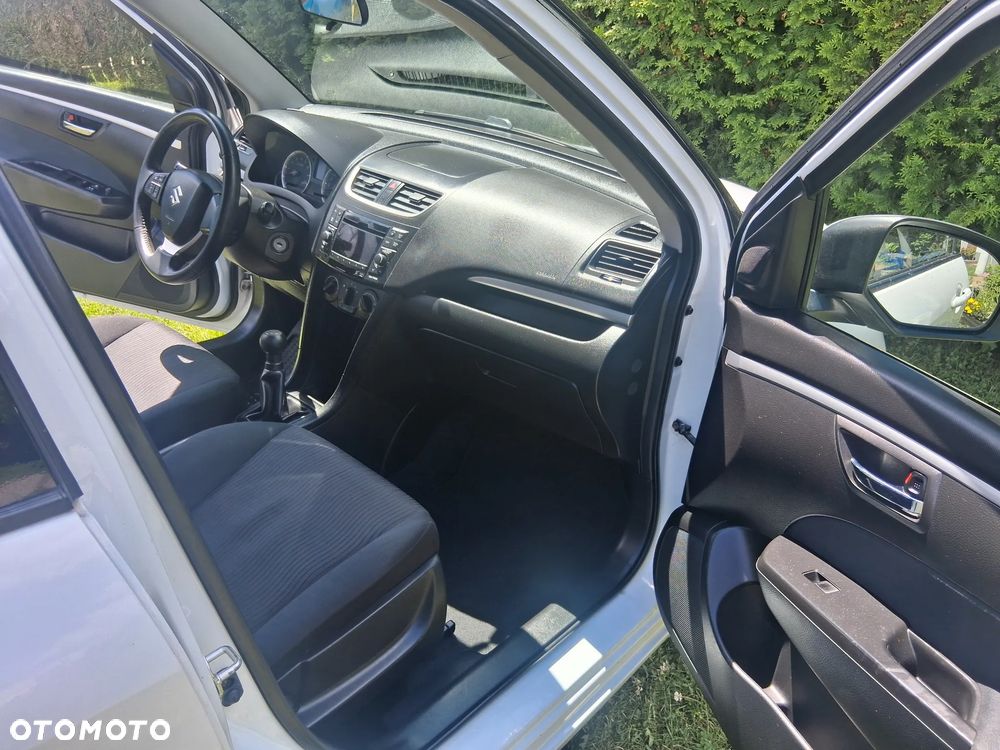 Suzuki Swift - 15