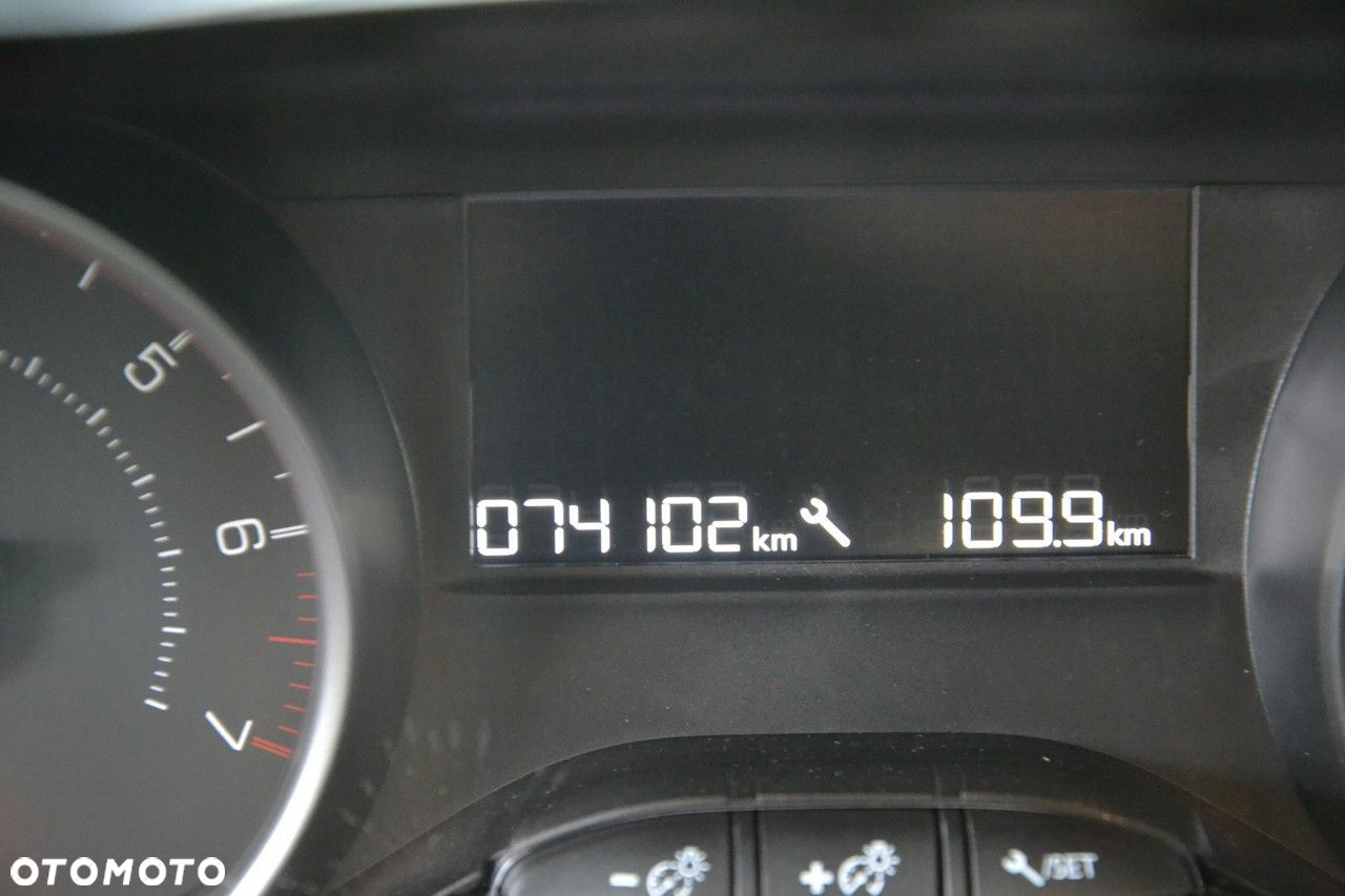 Peugeot 2008 - 15