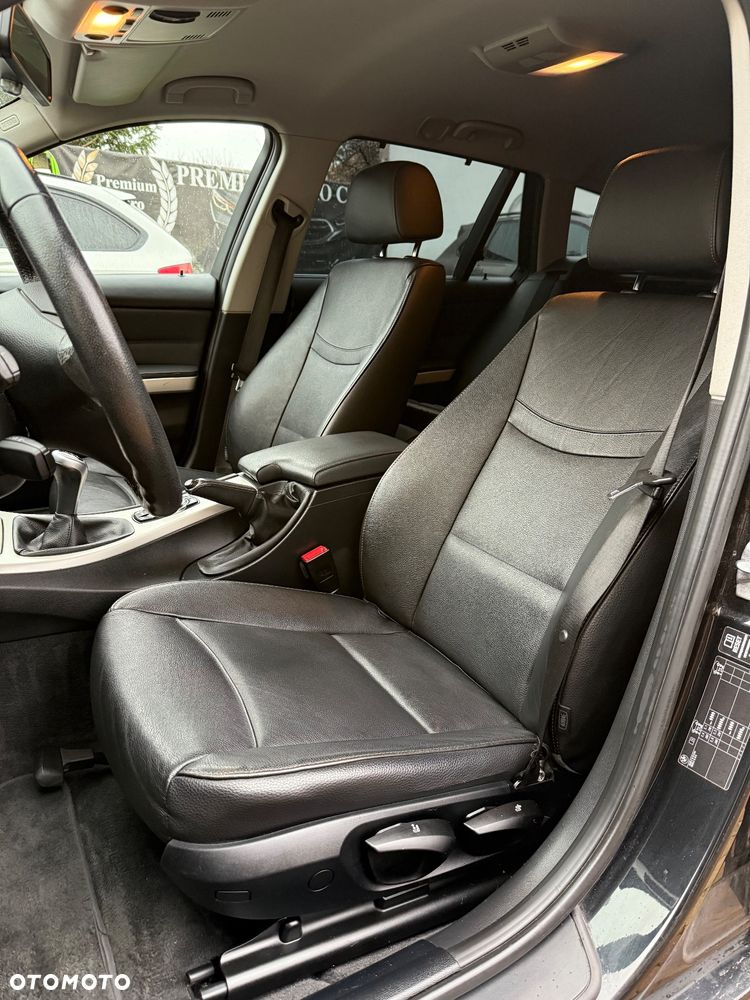 BMW Seria 3 320d Efficient Dynamics Edition - 25