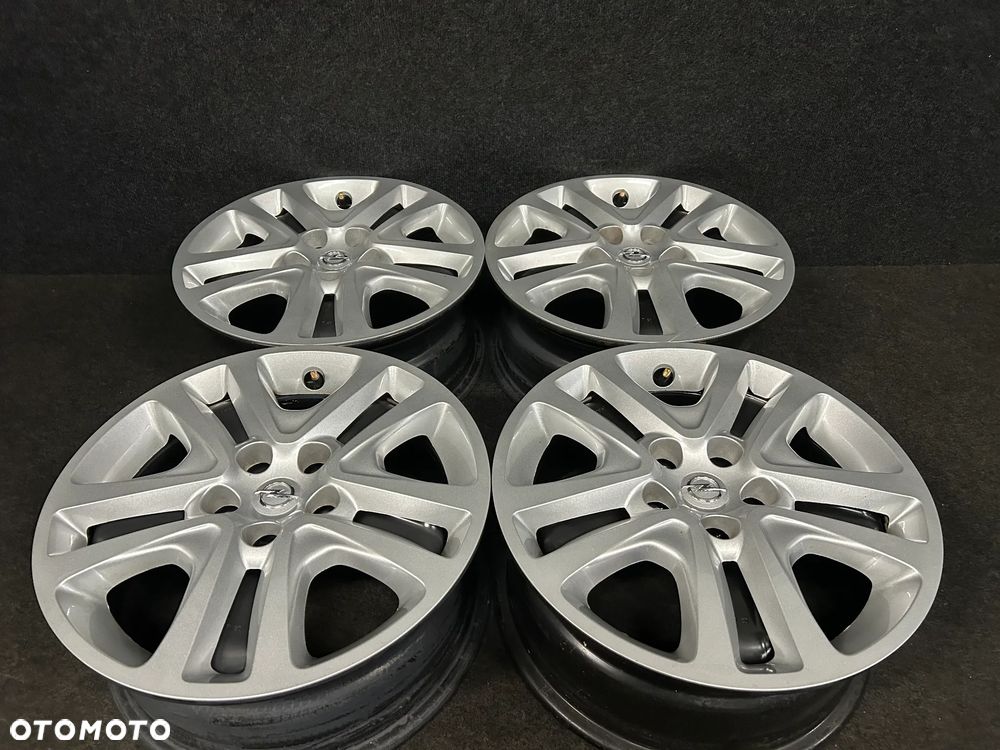 Felgi Strukturalne stalowe Opel Astra J, K 16 cali 5x105 4szt. z czujnikami! - 2
