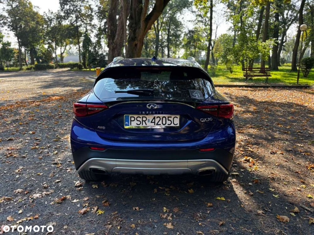 Infiniti QX30 2.0t DCT AWD Premium - 9