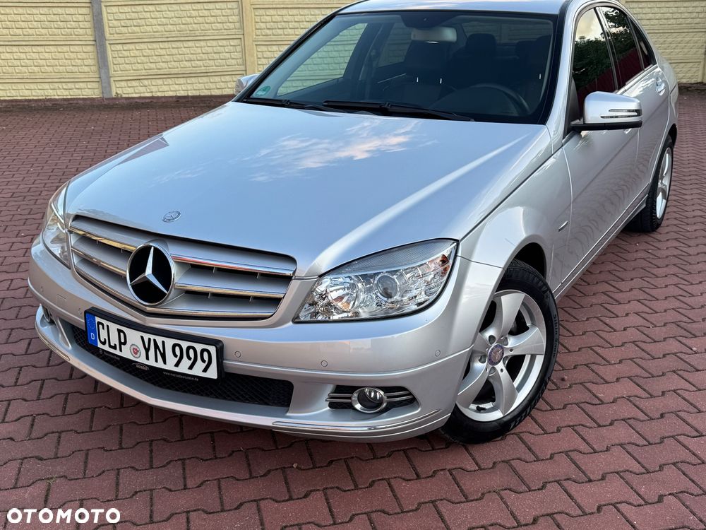 Mercedes-Benz Klasa C 180 CGI Automatik BlueEFFICIENCY Avantgarde - 5