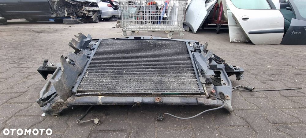PAS PRZEDNI CHŁODNICE VOLKSWAGEN PASSAT B5 LIFT - 2