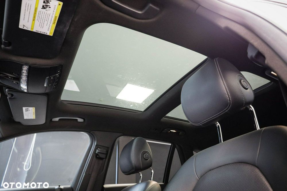 Mercedes-Benz GLC - 23