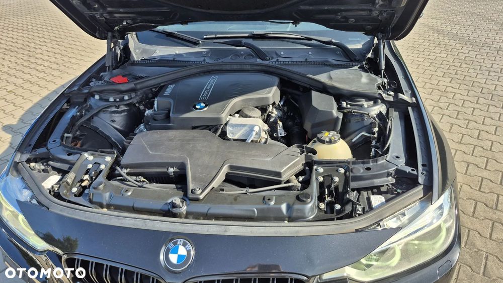 BMW Seria 3 328i xDrive - 17
