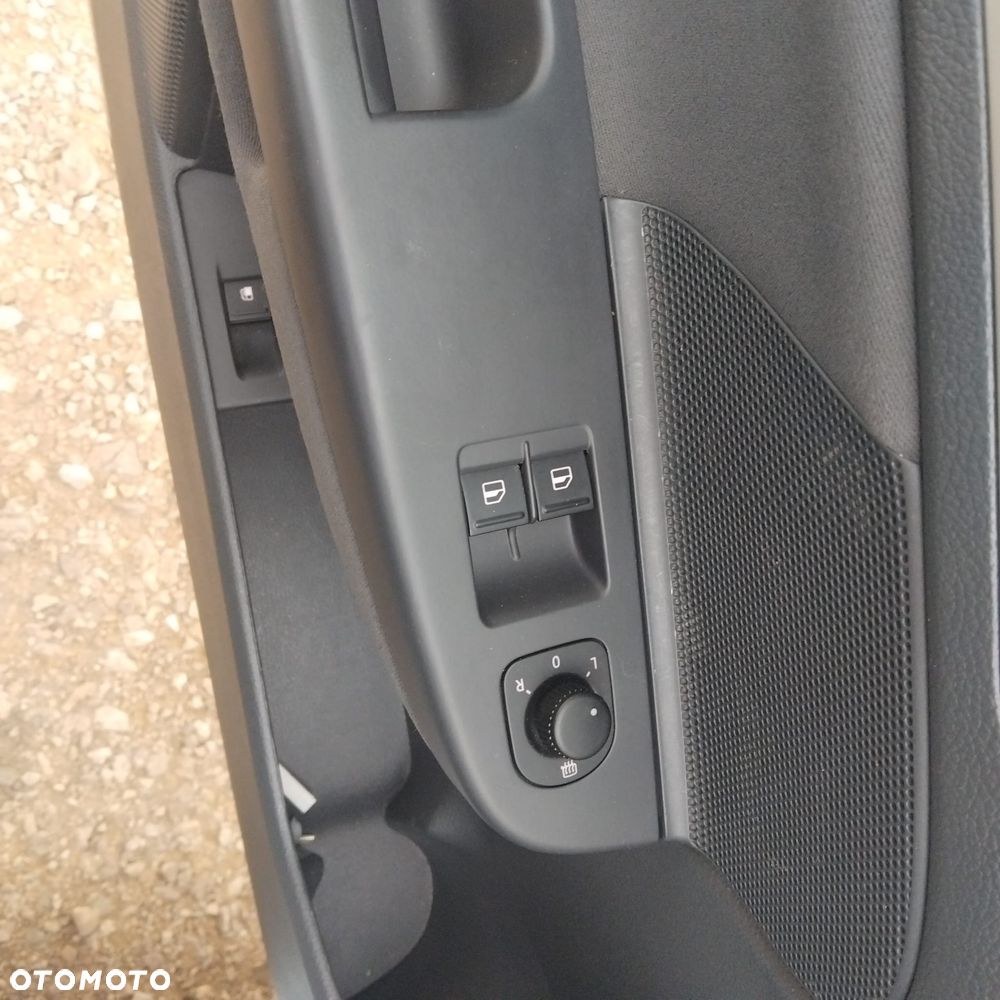 Volkswagen Golf 1.6 United - 14