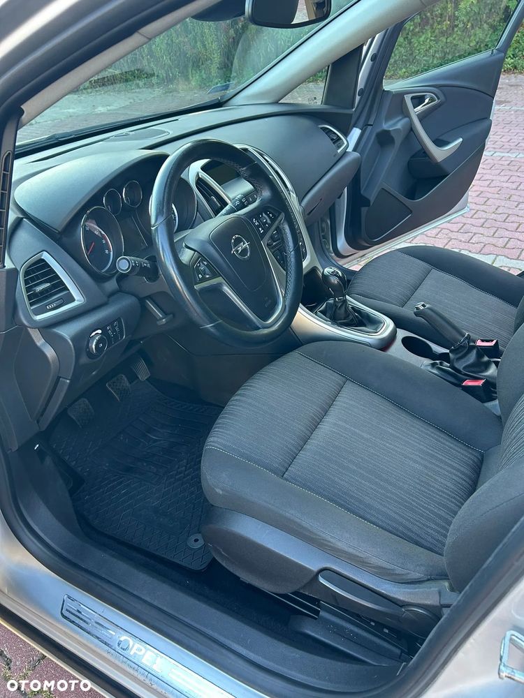 Opel Astra 1.6 Sports Tourer - 16