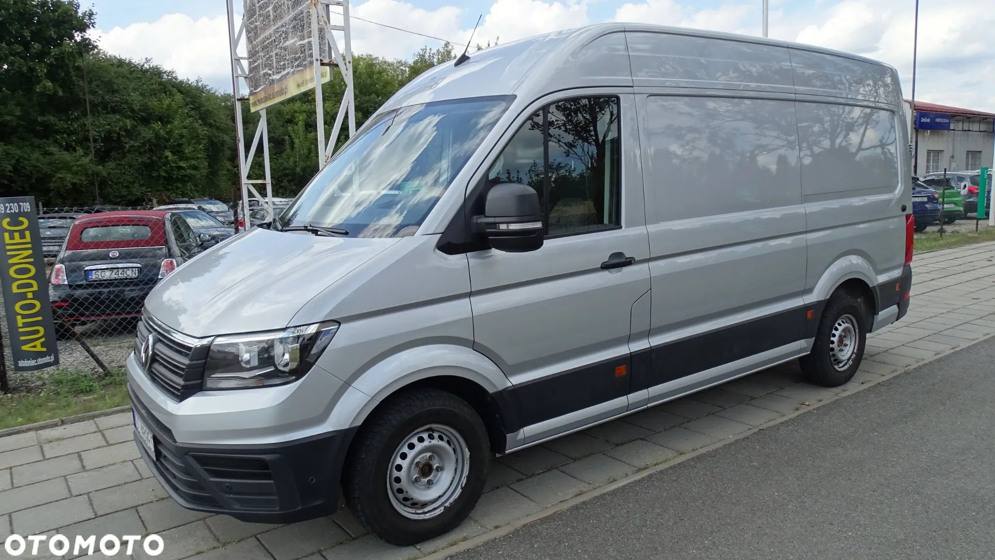 Volkswagen Crafter - 1