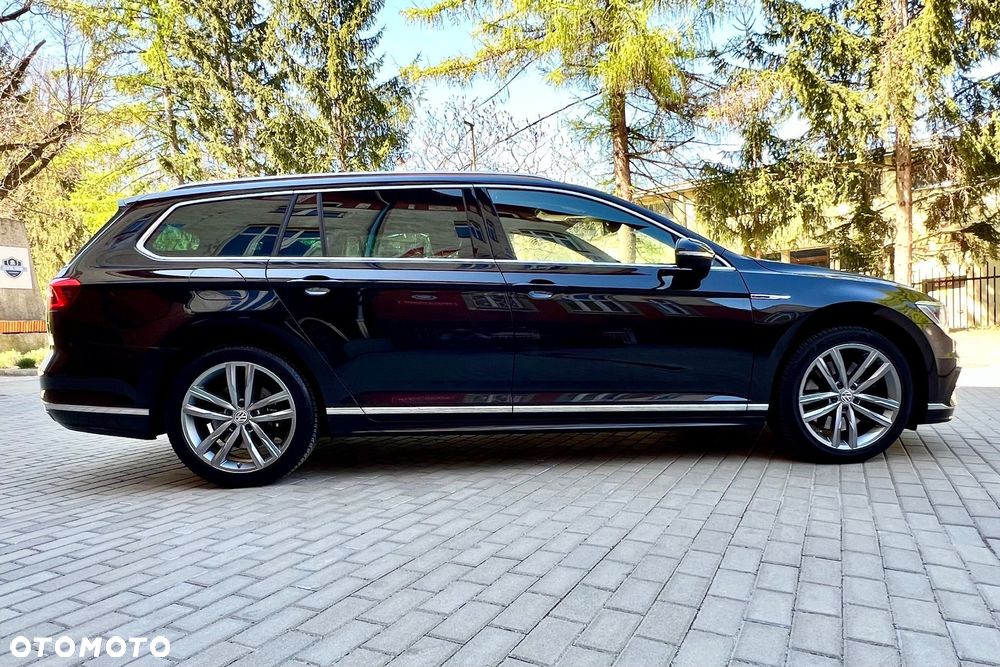 Volkswagen Passat Variant 2.0 TDI SCR 4Motion DSG Highline - 3