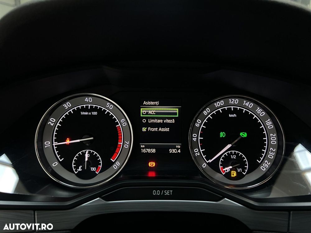 Skoda Superb 1.5 TSI ACT DSG Ambition - 28