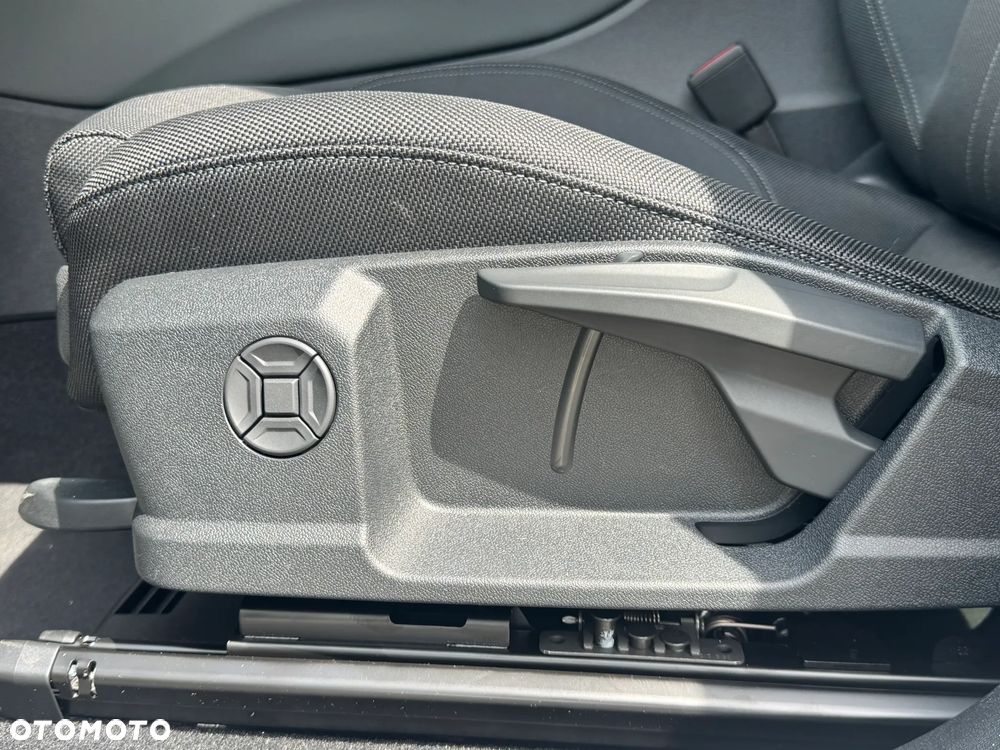 Audi Q3 TFSI mHEV 110 kW S tronic - 27