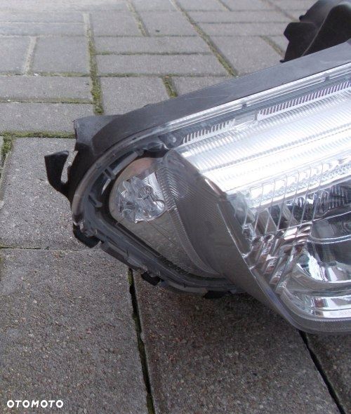 MITSUBISHI ASX 10- LEWA PRZEDNIA LAMPA ORYGINAŁ EUROPA - 8