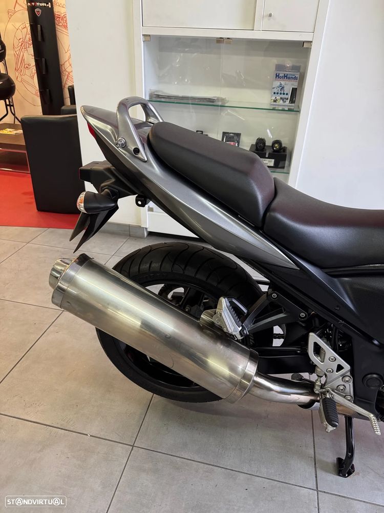 Suzuki GSF Bandit 650 - 2