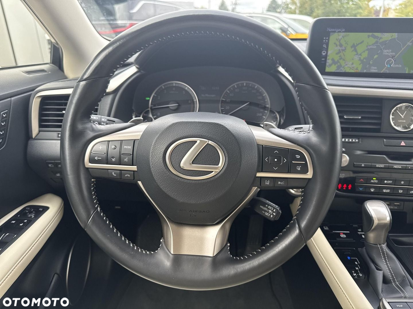 Lexus RX - 24