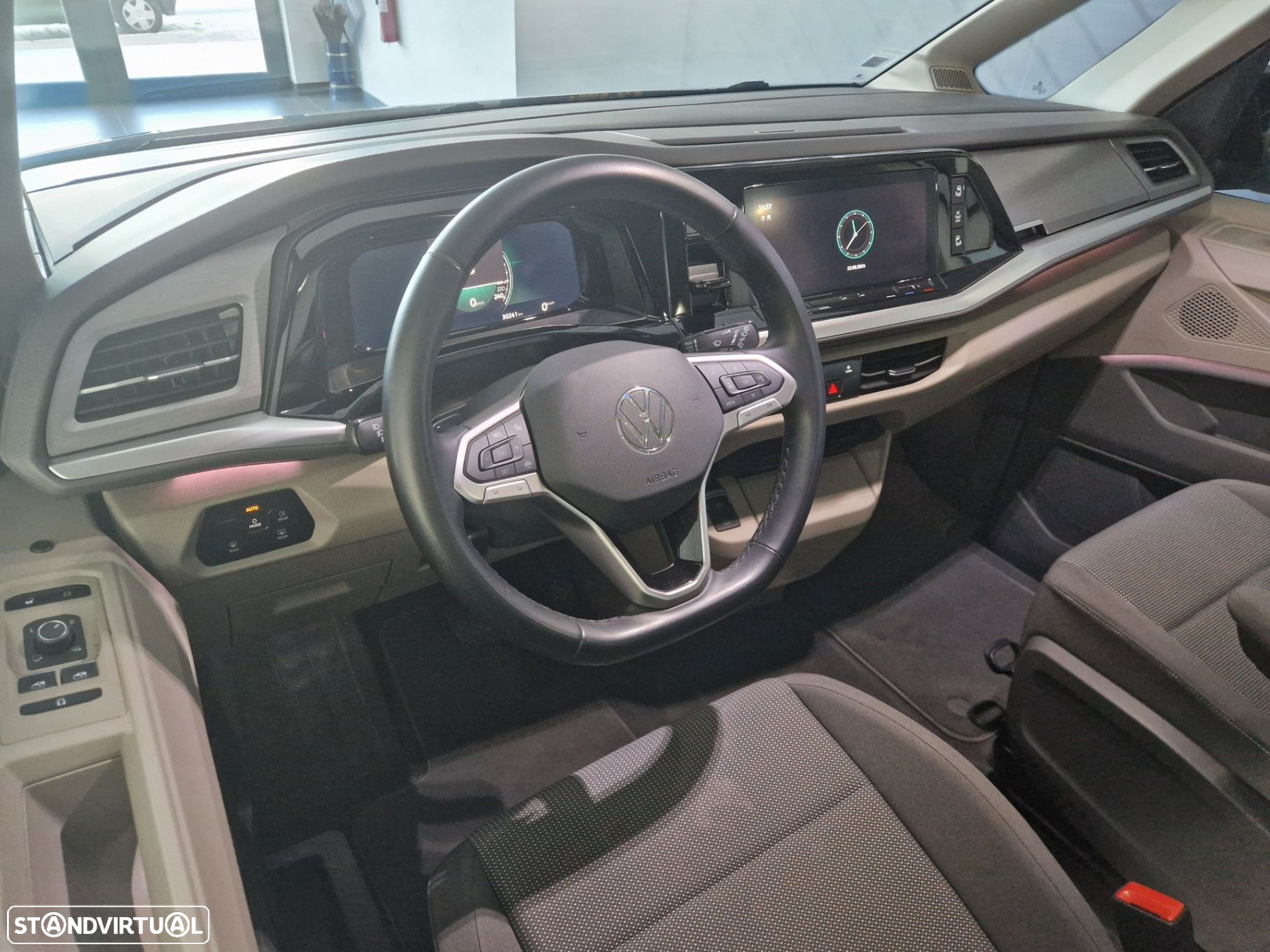 VW Multivan 2.0 TDI Life Longa DSG - 16