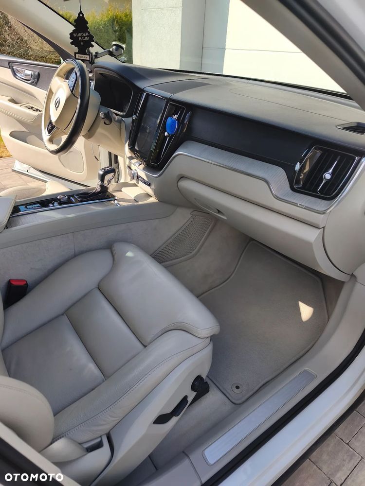 Volvo XC 60 D4 Inscription - 18