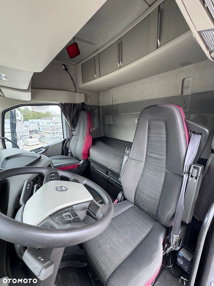 Volvo FH 460 - 8