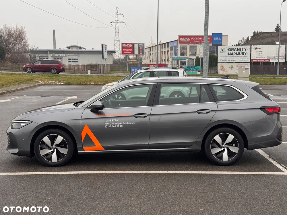 Volkswagen Passat Variant 2.0 TDI SCR Business DSG - 2