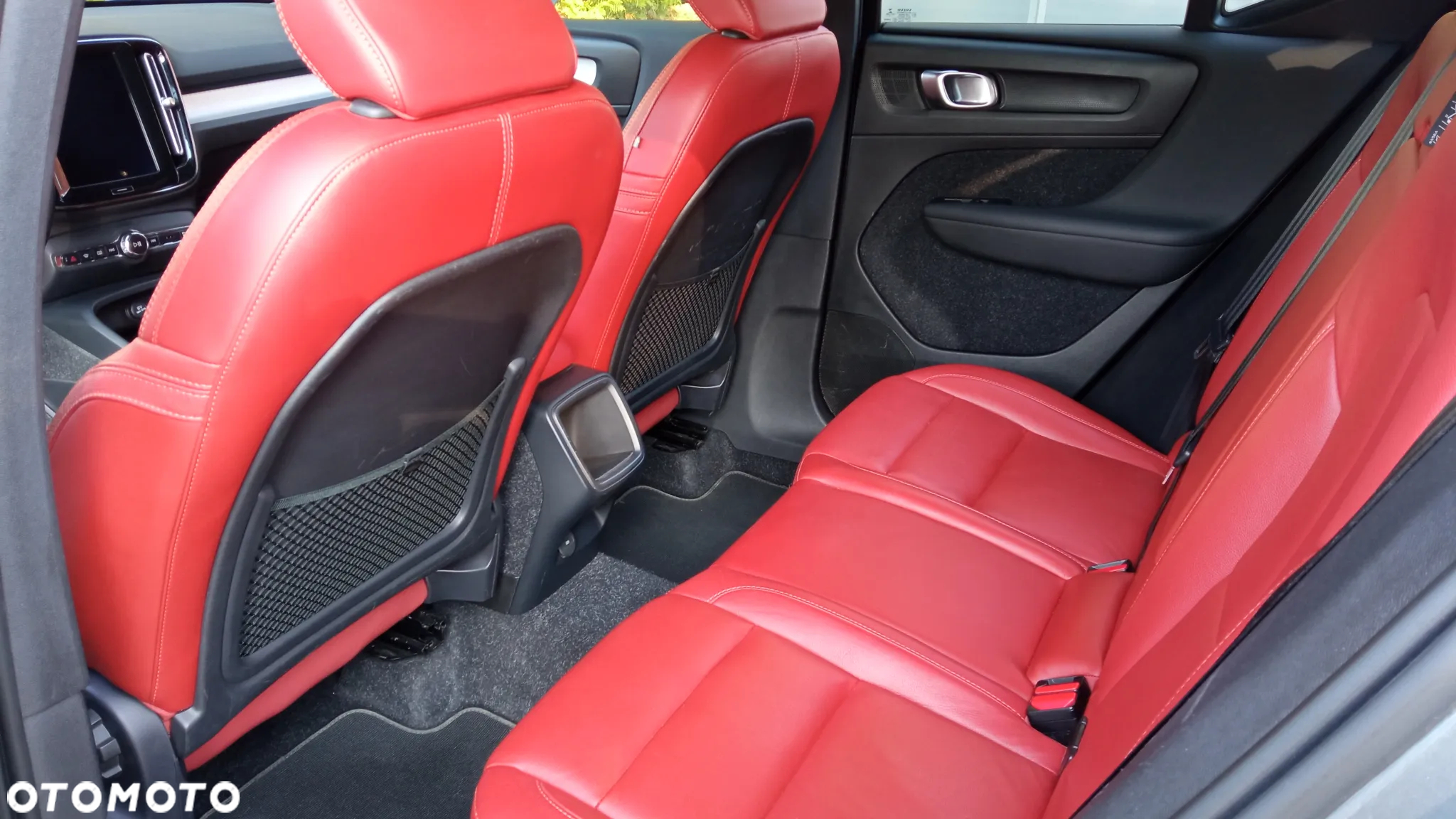 Volvo XC 40 D3 AWD Momentum Pro - 14