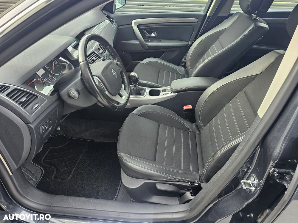 Renault Laguna dCi 110 FAP Limited - 12