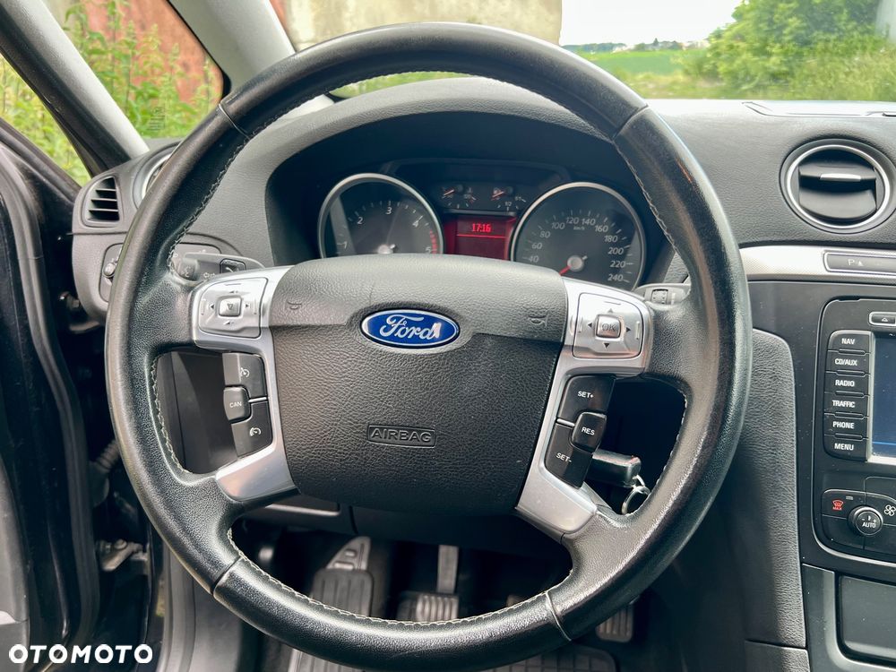 Ford S-Max - 19